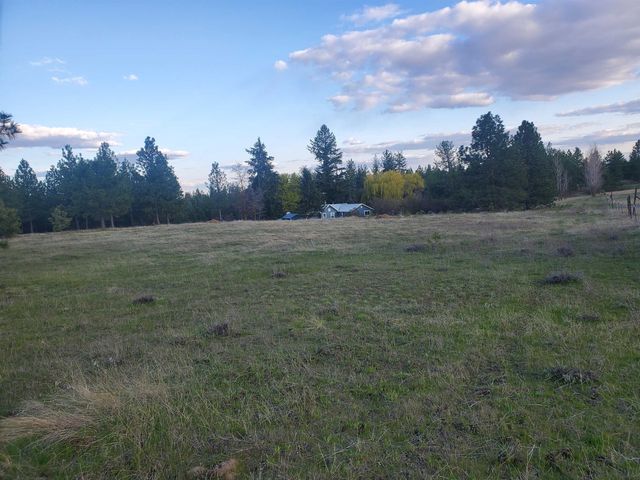 16812 W BIG SKY Ln, Nine Mile Falls, WA 99026