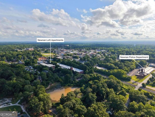 16 Berry Avenue, Newnan, GA 30263