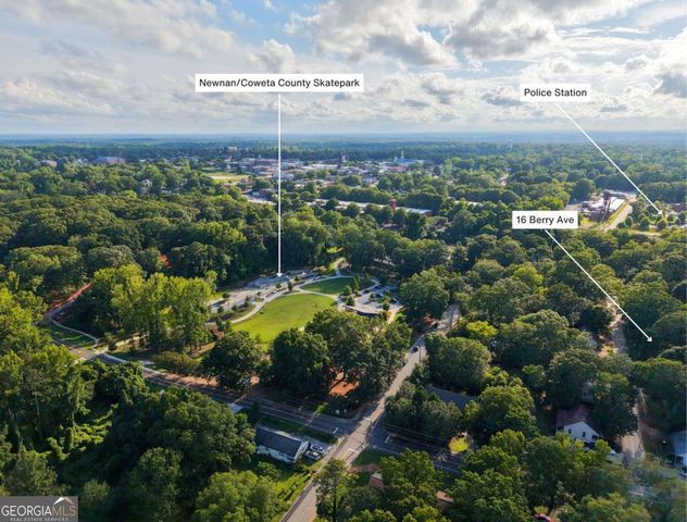 16 Berry Avenue, Newnan, GA 30263