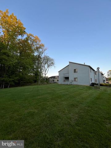 1909 WOODHOLLOW DR, Marlton, NJ 08053
