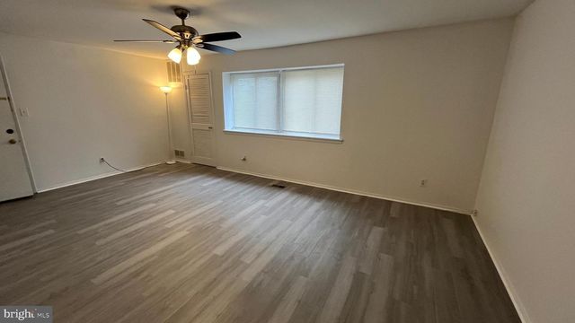 1909 WOODHOLLOW DR, Marlton, NJ 08053