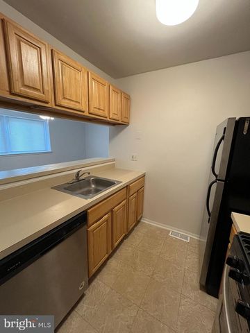 1909 WOODHOLLOW DR, Marlton, NJ 08053