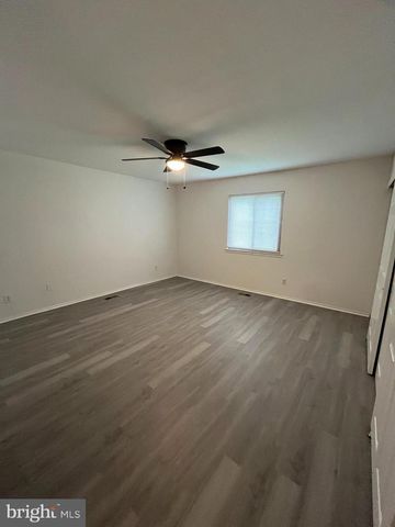 1909 WOODHOLLOW DR, Marlton, NJ 08053