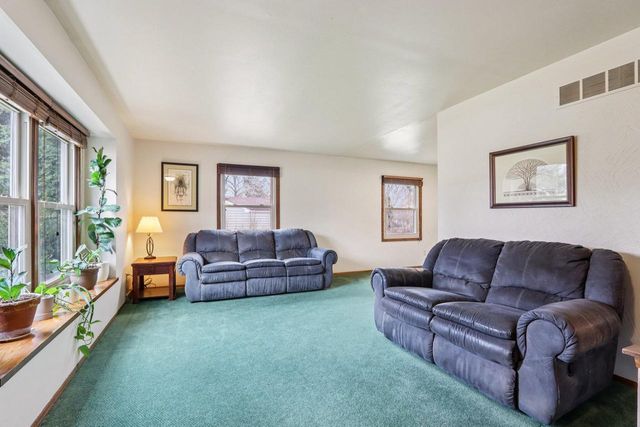 9959 W Conrad STREET, Milwaukee, WI 53228