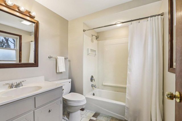 9959 W Conrad STREET, Milwaukee, WI 53228