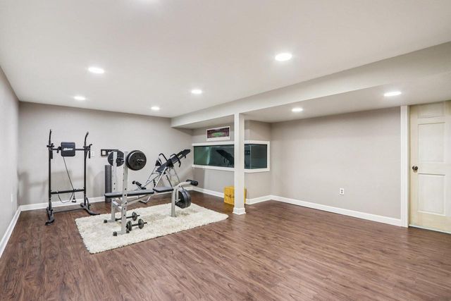 9959 W Conrad STREET, Milwaukee, WI 53228