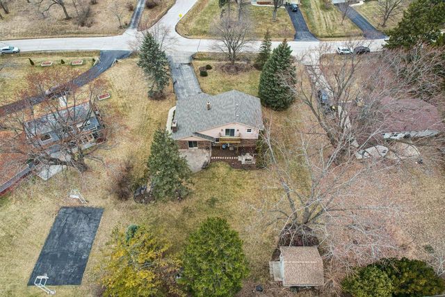 9959 W Conrad STREET, Milwaukee, WI 53228