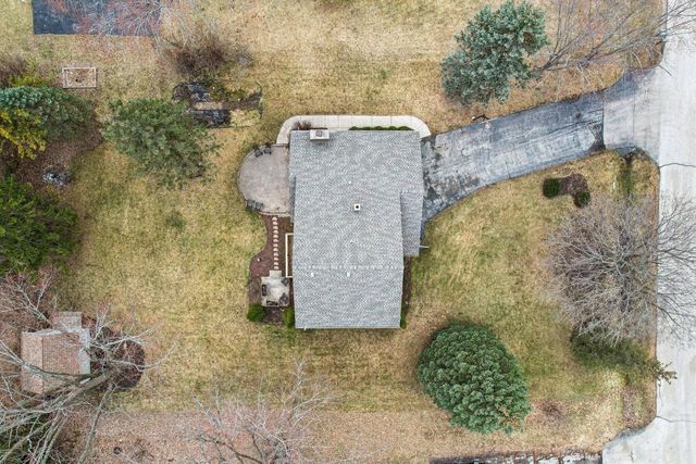 9959 W Conrad STREET, Milwaukee, WI 53228