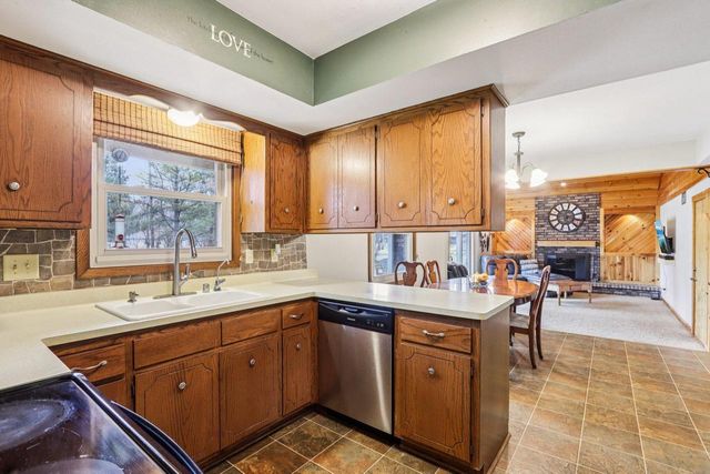 9959 W Conrad STREET, Milwaukee, WI 53228