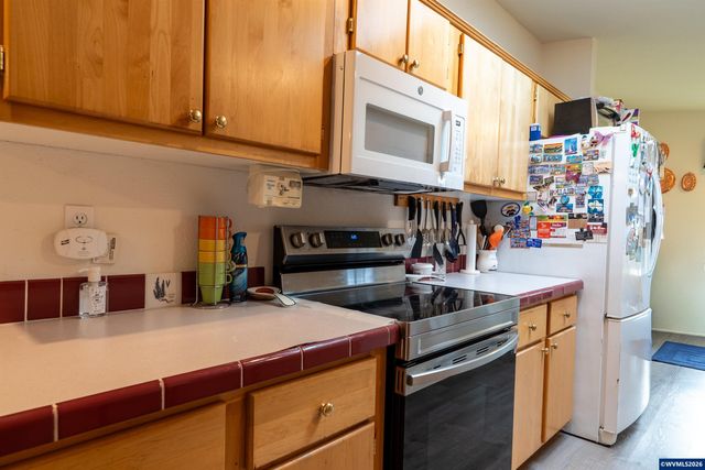 1000 S McKern Ct 125, Newberg, OR 97132