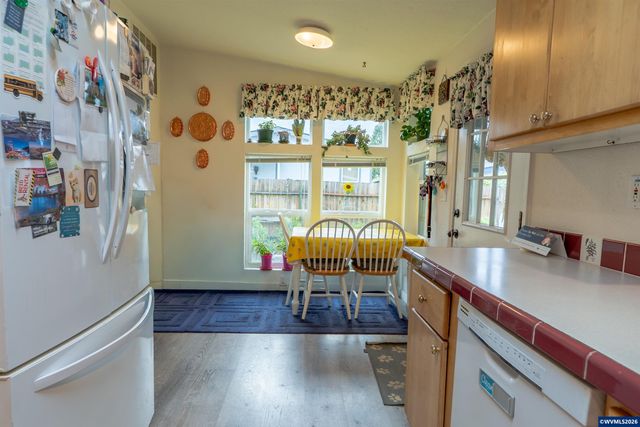 1000 S McKern Ct 125, Newberg, OR 97132