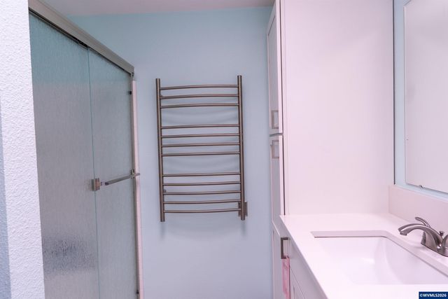 1000 S McKern Ct 125, Newberg, OR 97132