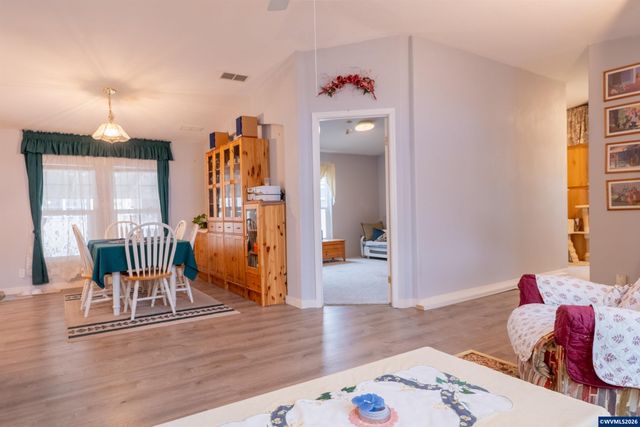 1000 S McKern Ct 125, Newberg, OR 97132