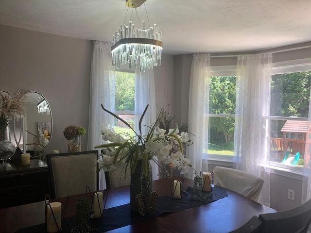 219 Fernwood Dr, Gardner, MA 01440