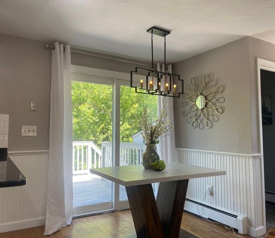 219 Fernwood Dr, Gardner, MA 01440