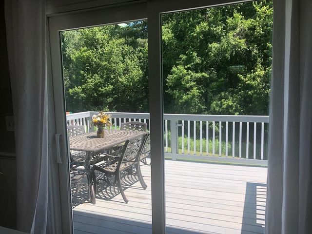 219 Fernwood Dr, Gardner, MA 01440