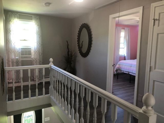219 Fernwood Dr, Gardner, MA 01440