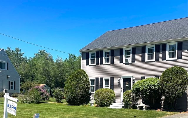 219 Fernwood Dr, Gardner, MA 01440