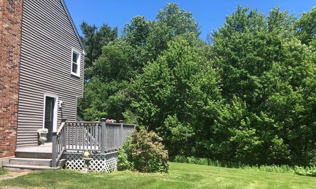 219 Fernwood Dr, Gardner, MA 01440