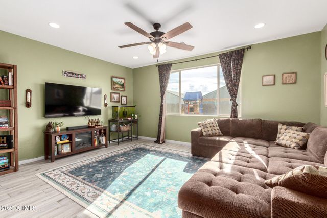 12117 W LEVI Drive, Avondale, AZ 85323