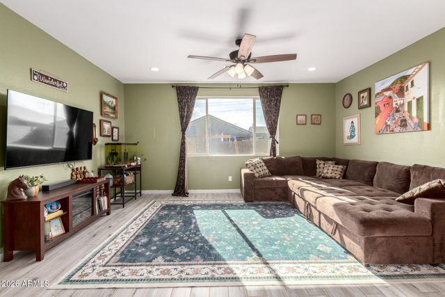 12117 W LEVI Drive, Avondale, AZ 85323