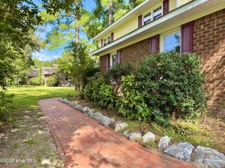 502 Plantation Drive, New Bern, NC 28562