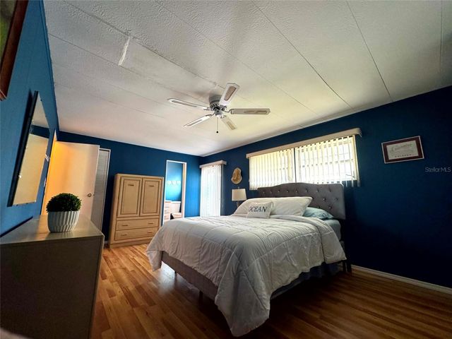 5740 HYACINTH ROAD, Venice, FL 34293