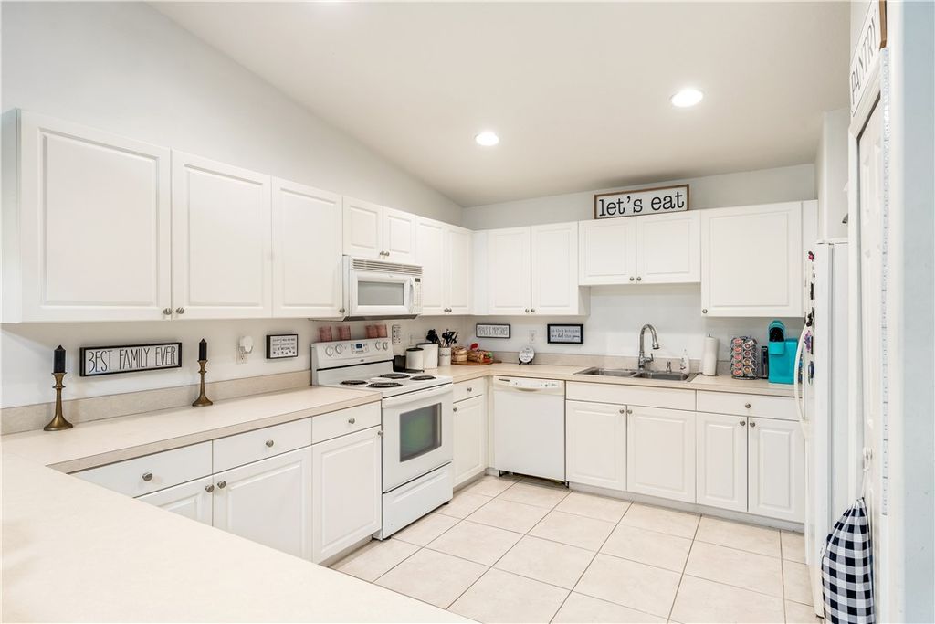 134 Maggie Way, Sebastian, FL 32958