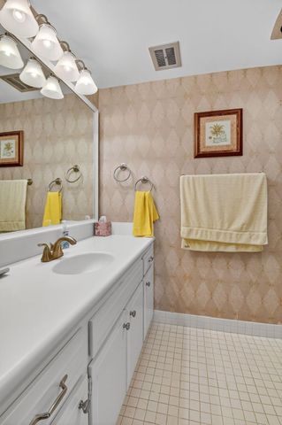 555 SE 6th Avenue 2-E, Delray Beach, FL 33483