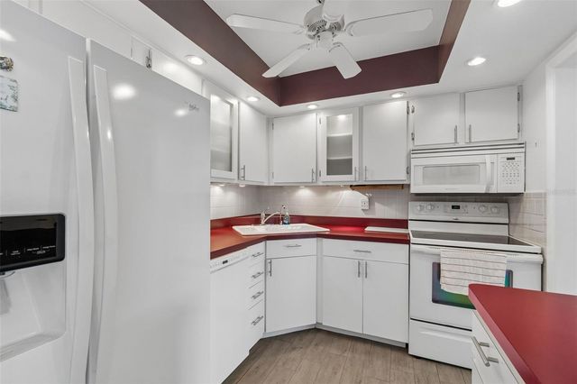 1714 69TH AVENUE W C401, Bradenton, FL 34207