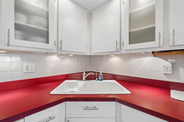 1714 69TH AVENUE W C401, Bradenton, FL 34207