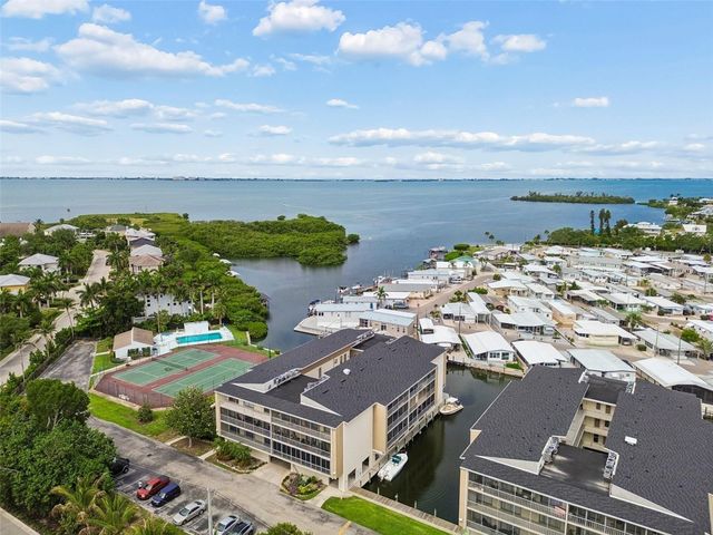 1714 69TH AVENUE W C401, Bradenton, FL 34207