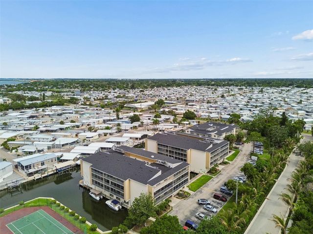 1714 69TH AVENUE W C401, Bradenton, FL 34207