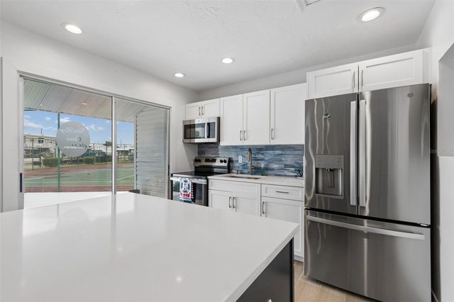 1714 69TH AVENUE W C401, Bradenton, FL 34207