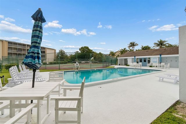 1714 69TH AVENUE W C401, Bradenton, FL 34207