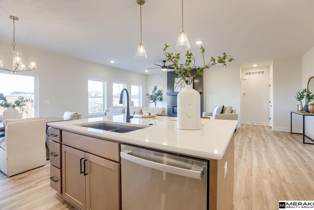 11663 S 125th Street, Papillion, NE 68048
