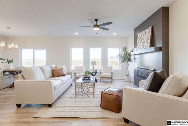 11663 S 125th Street, Papillion, NE 68048