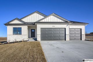 11663 S 125th Street, Papillion, NE 68048