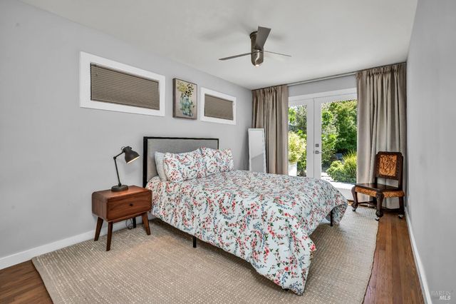 186 S Seymour St, Napa, CA 94559