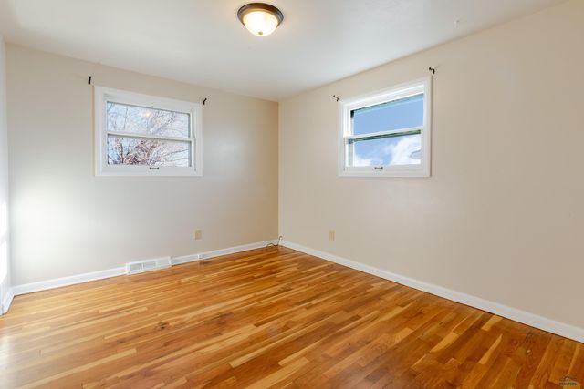 4586 WENTWORTH DR, Rapid City, SD 57702