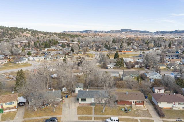 4586 WENTWORTH DR, Rapid City, SD 57702