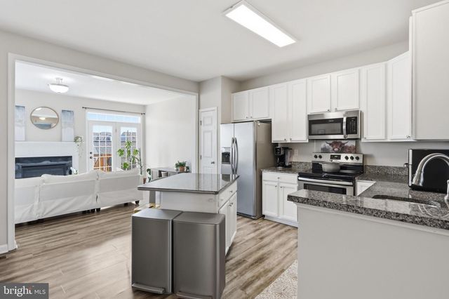 44 DEERBROOK DR, Charles Town, WV 25414