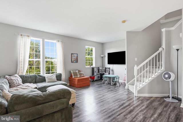 44 DEERBROOK DR, Charles Town, WV 25414