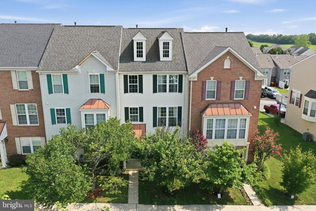 44 DEERBROOK DR, Charles Town, WV 25414