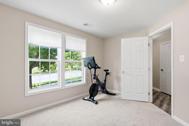 44 DEERBROOK DR, Charles Town, WV 25414