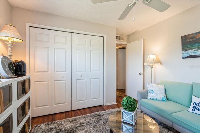 527 CAPE CORAL PARKWAY W 4, Cape Coral, FL 33914