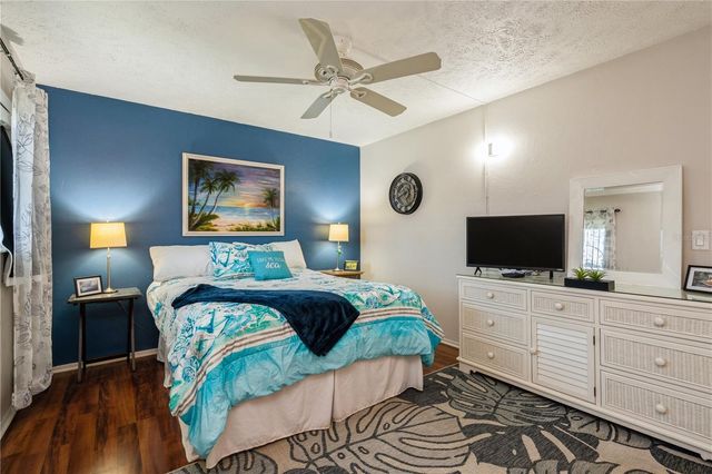 527 CAPE CORAL PARKWAY W 4, Cape Coral, FL 33914