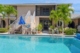 527 CAPE CORAL PARKWAY W 4, Cape Coral, FL 33914