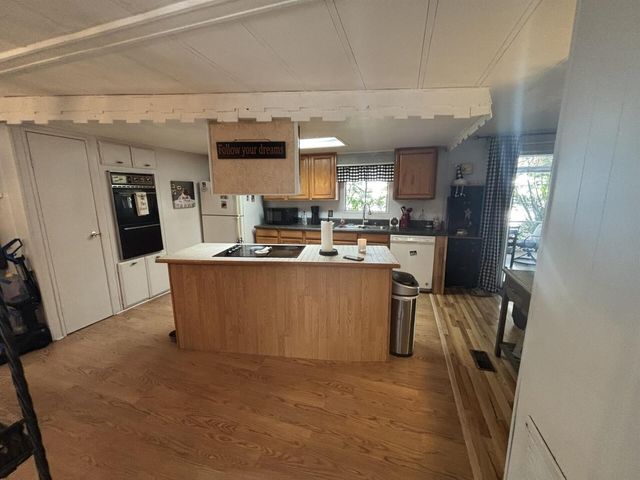 4912 NW 3rd Ave, Lot 940, Deerfield Beach, FL 33064