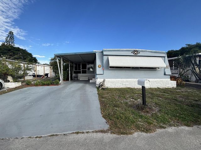 4912 NW 3rd Ave, Lot 940, Deerfield Beach, FL 33064